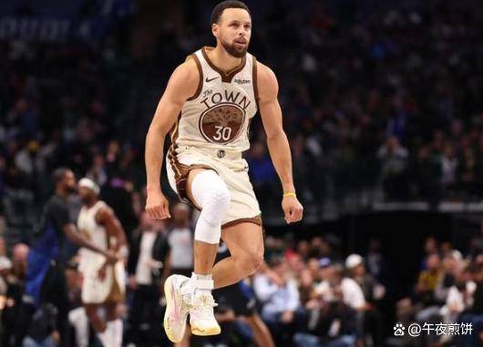 库里爆冷击败尤文图斯,战术调整引爆全场!的简单介绍 库里爆冷击败尤文图斯,战术调整引爆全场!的简单介绍